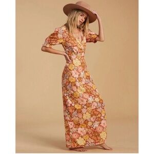 Billabong x the salty blonde flower dress never worn